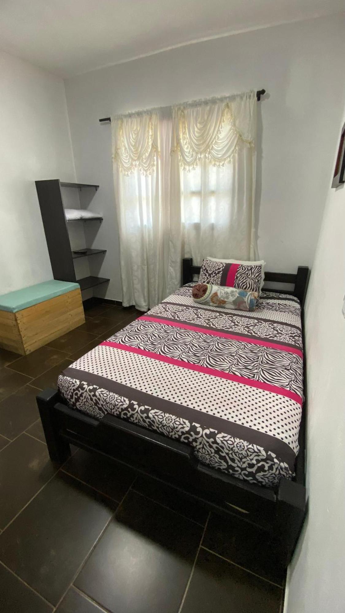 מלון Guatapé Balcones De La Casona מראה חיצוני תמונה
